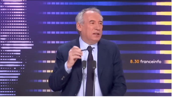 Entrer en contact avec François Bayrou