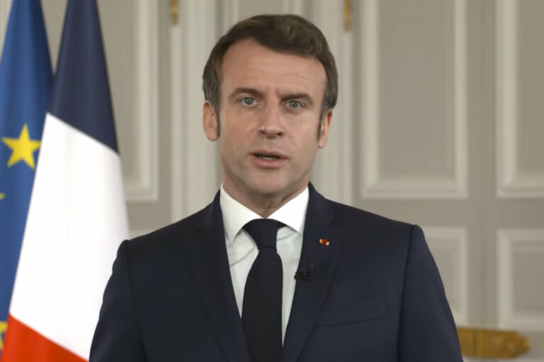 emmanuel macron contact