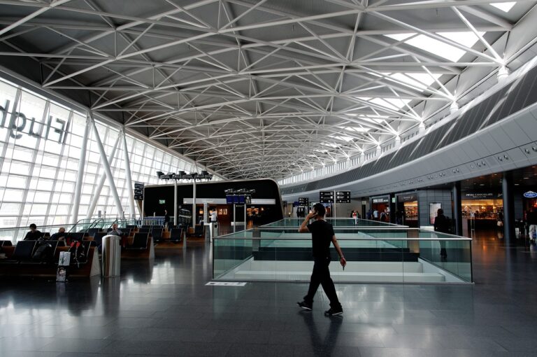 Entrer en contact avec l’Aéroport de Grenoble